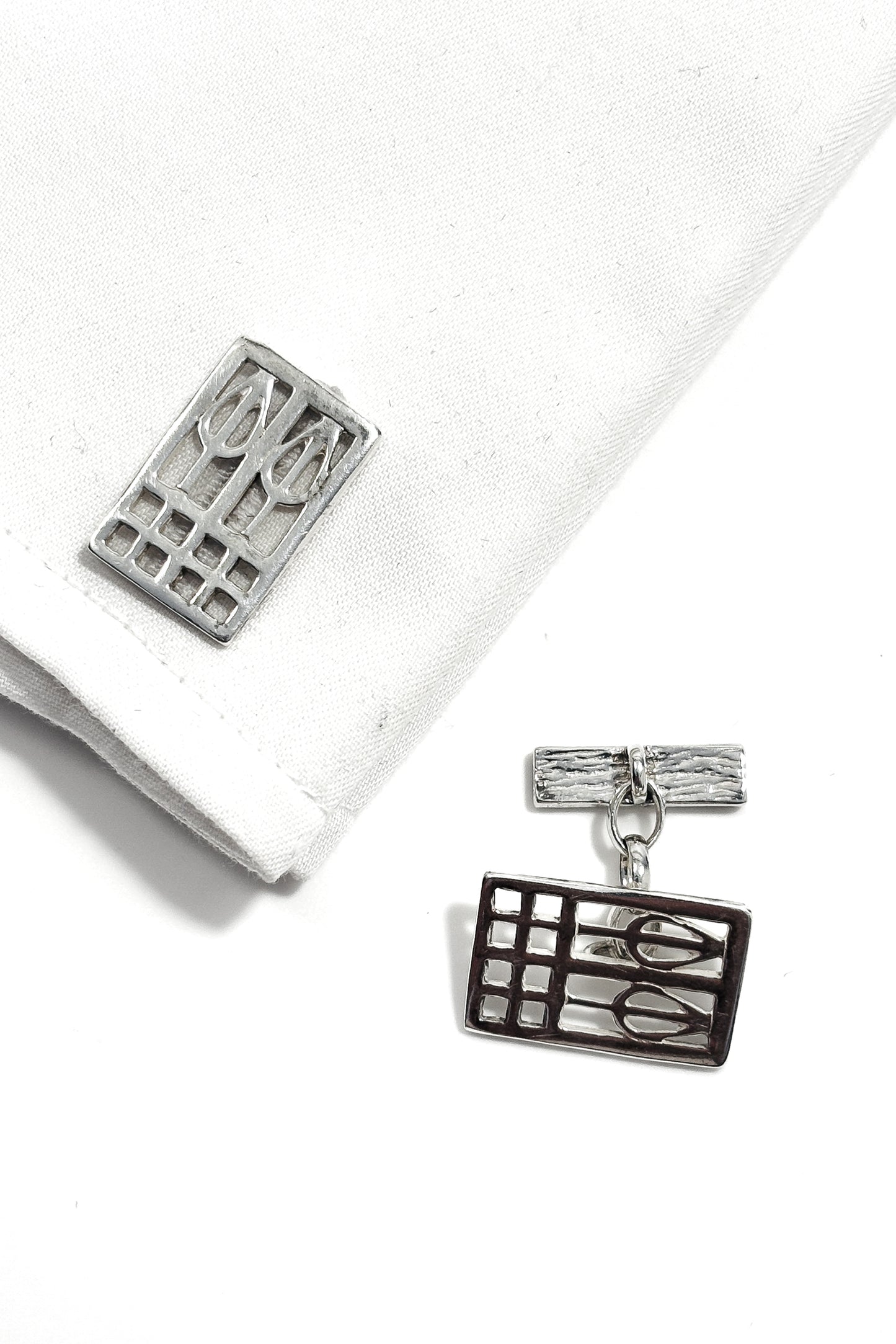 925 silver Nouveau style cufflinks.