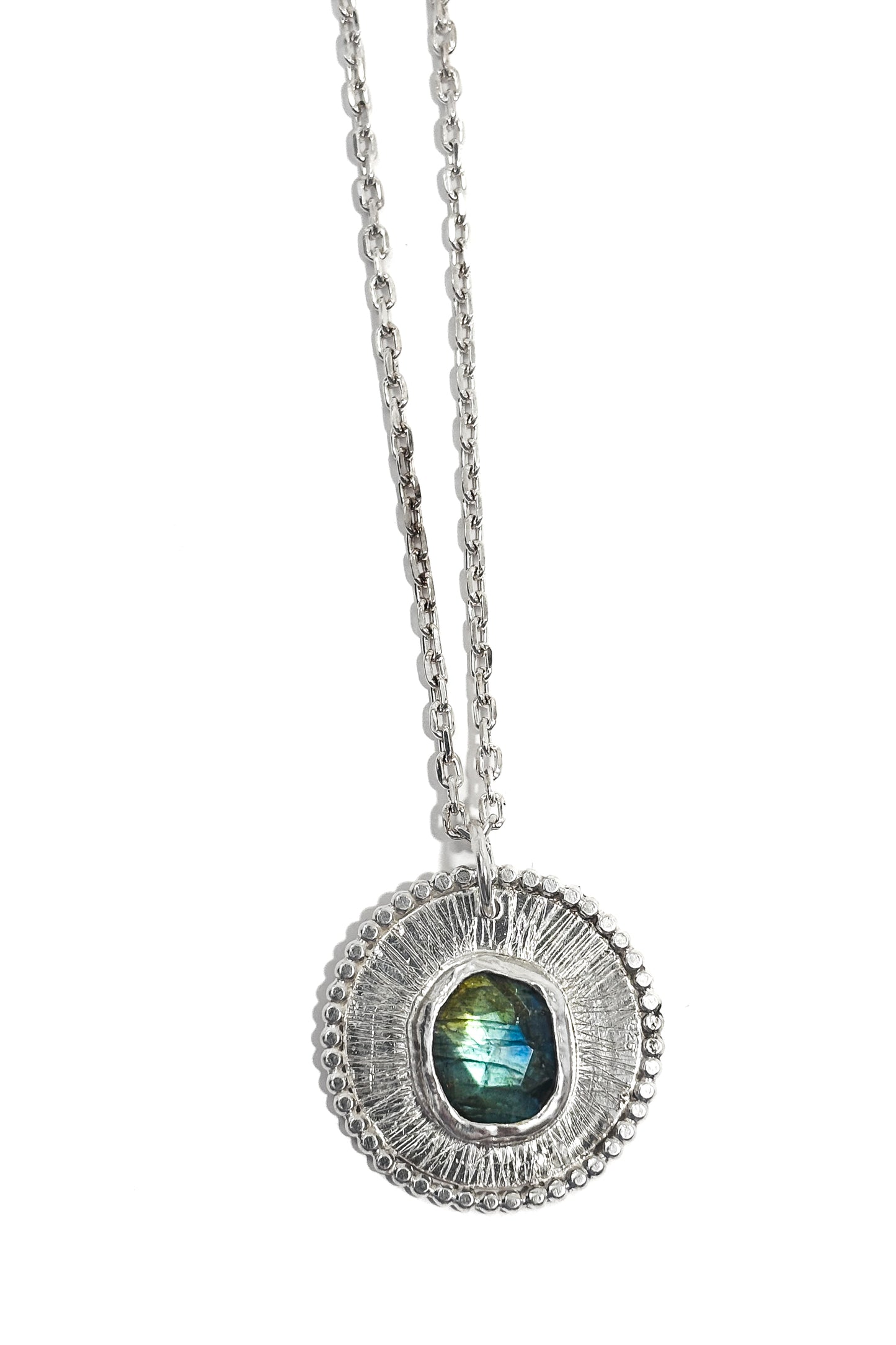 Labradorite bezel set 925 silver pendant.