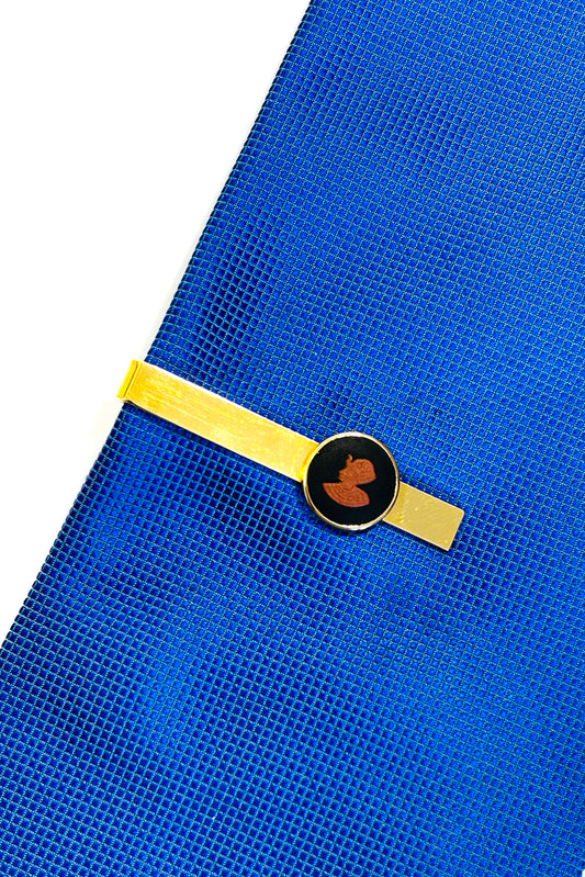 Gold plated wedgwood tie clip.