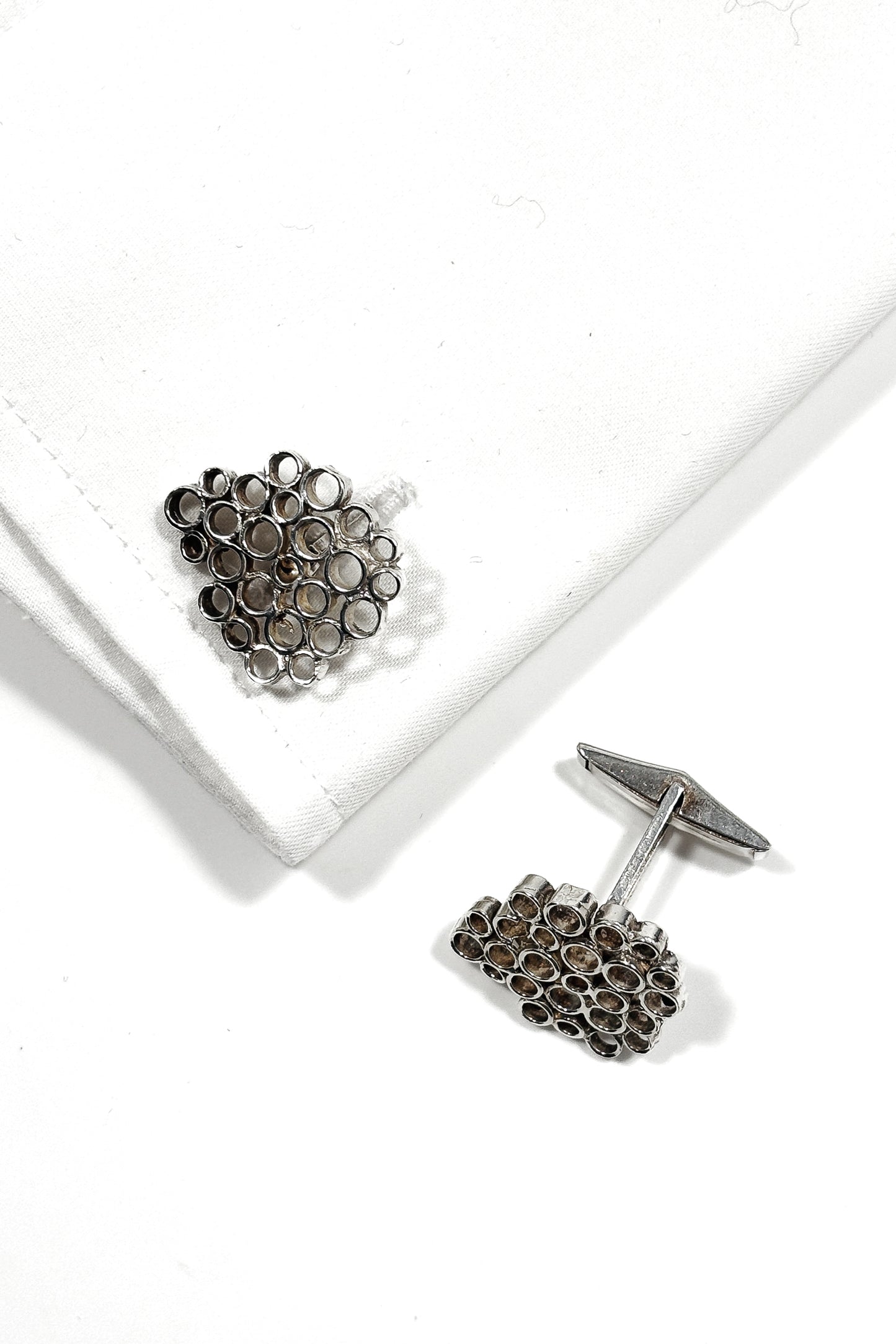 925 Silver bubble design cufflinks.