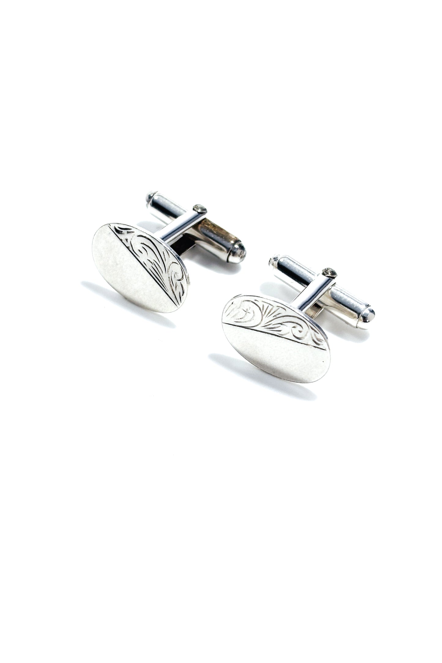 925 silver floral design cufflinks.