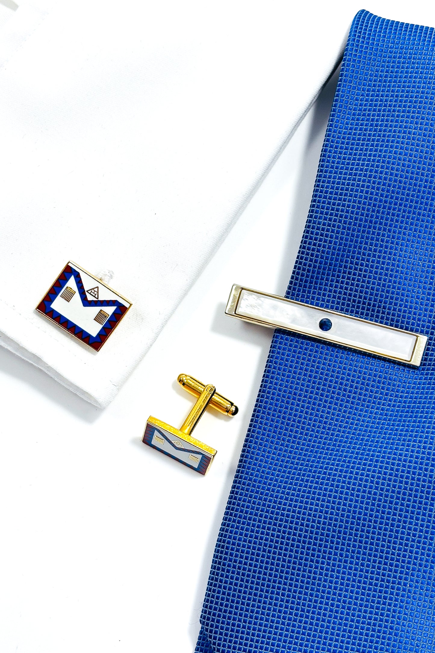 Royal Arch cufflinks & MOP sapphire tie clip bundle.