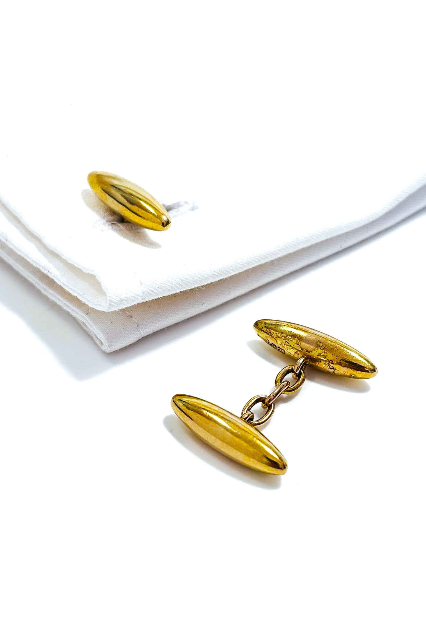 625 15ct gold 1860 Victorian torpedo cufflinks.