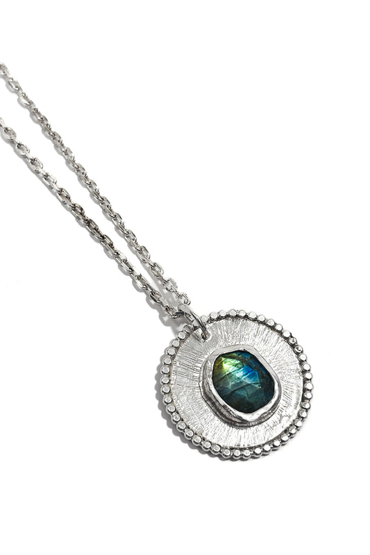 Labradorite bezel set 925 silver pendant.