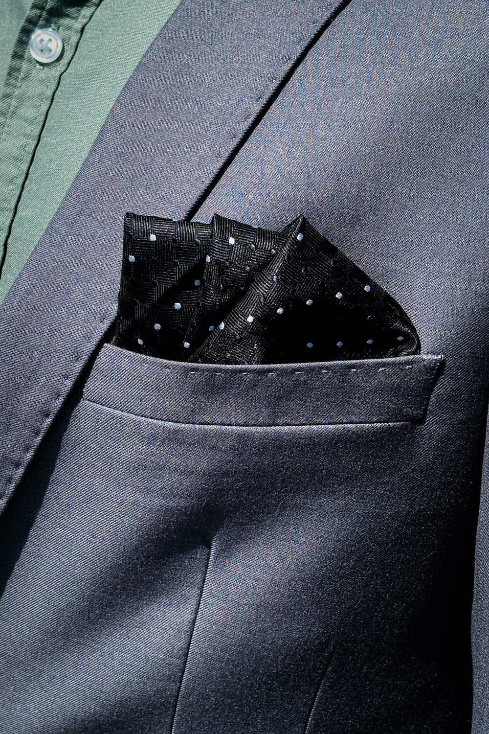Black & white polka dot design pocket square.