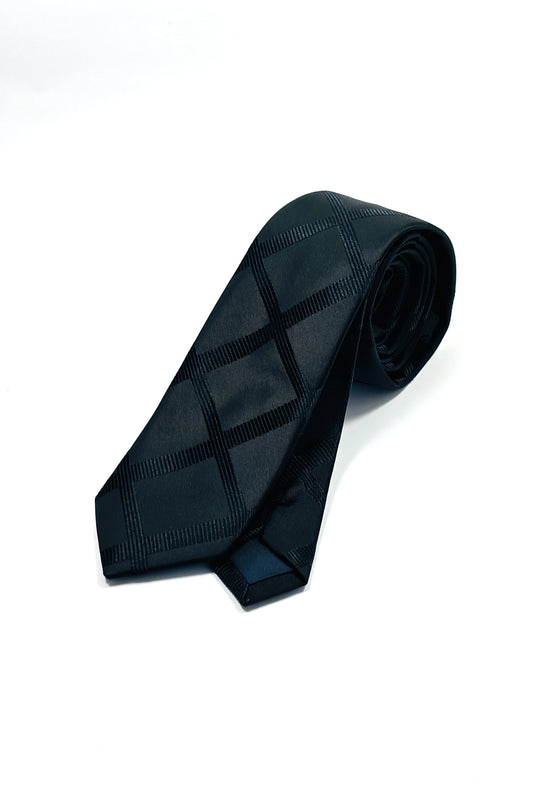 Black geometric slim 6cm tie.