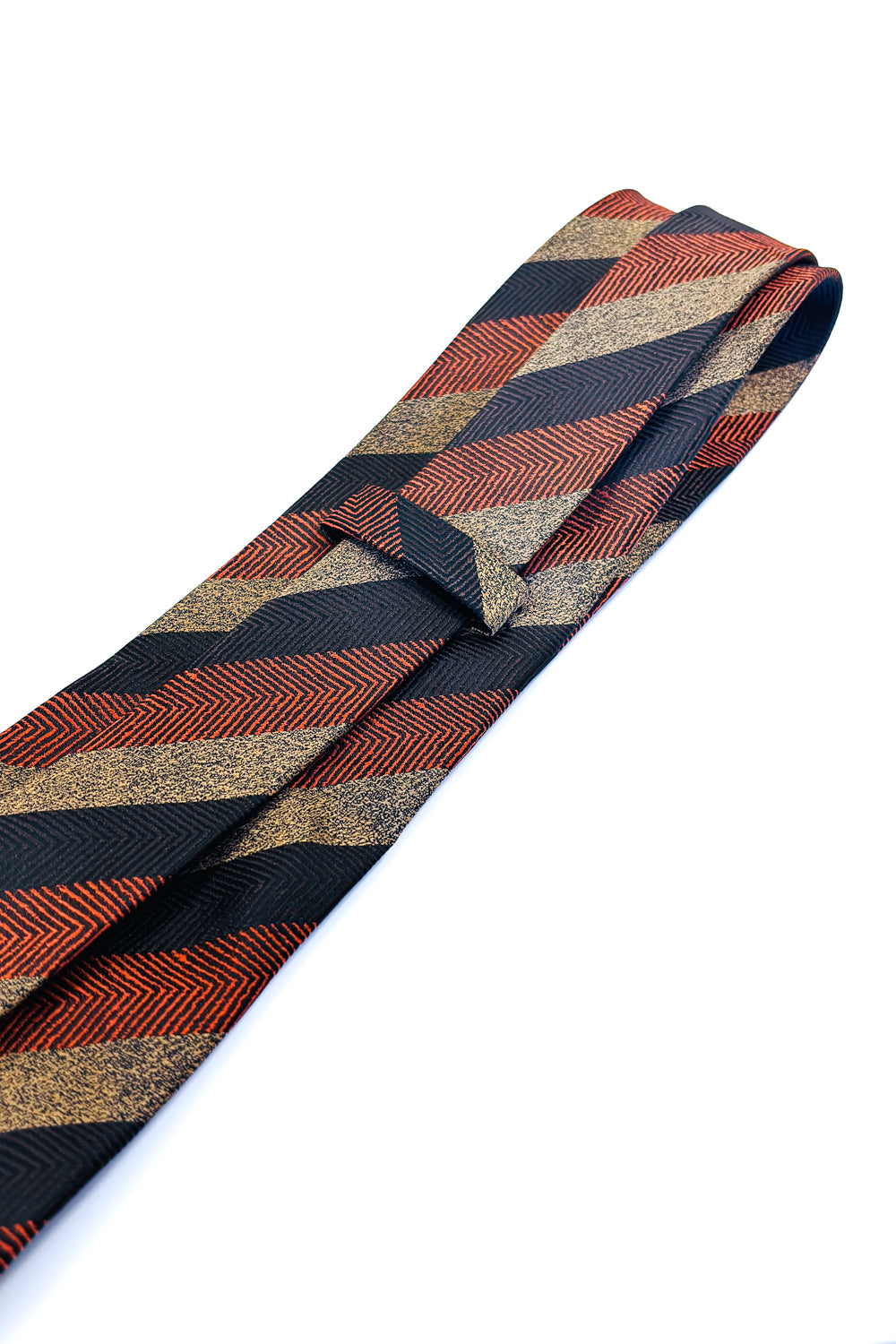 Brown, black & orange striped 8cm tie.