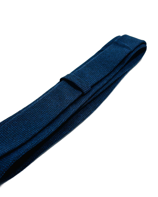 Slim 6cm navy blue textured tie.