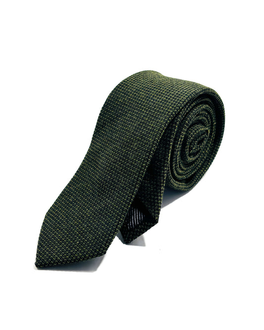 Slim 6cm moss green textured tie.