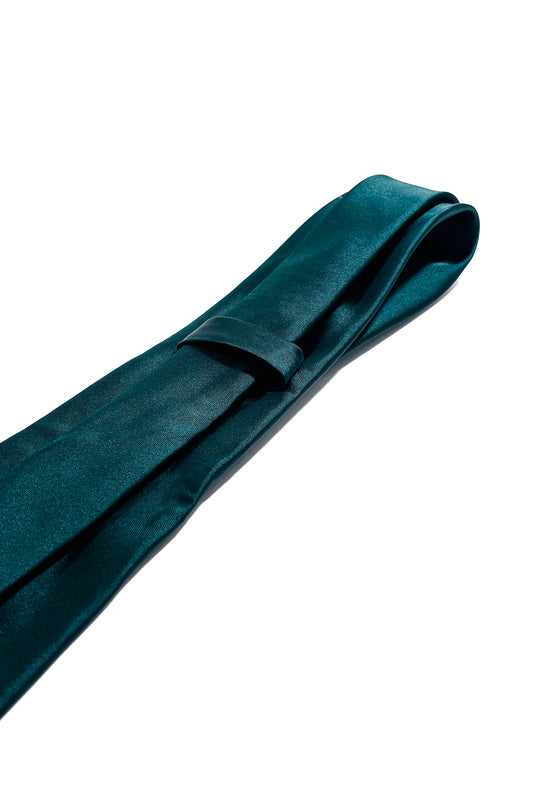 Dark green silk finish 8cm tie.