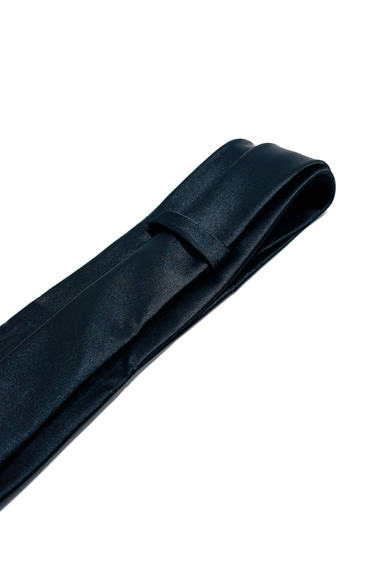 Black silk finish 8cm tie.
